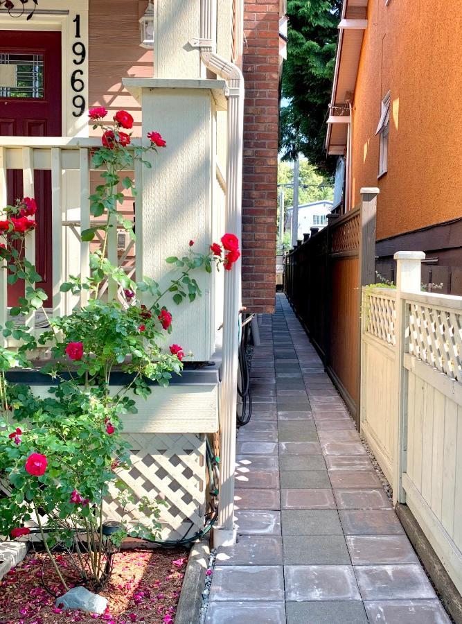 Private Guest Suite 10Mins To Downtown - King Bed - Bathtub - Free Parking Vancouver Dış mekan fotoğraf