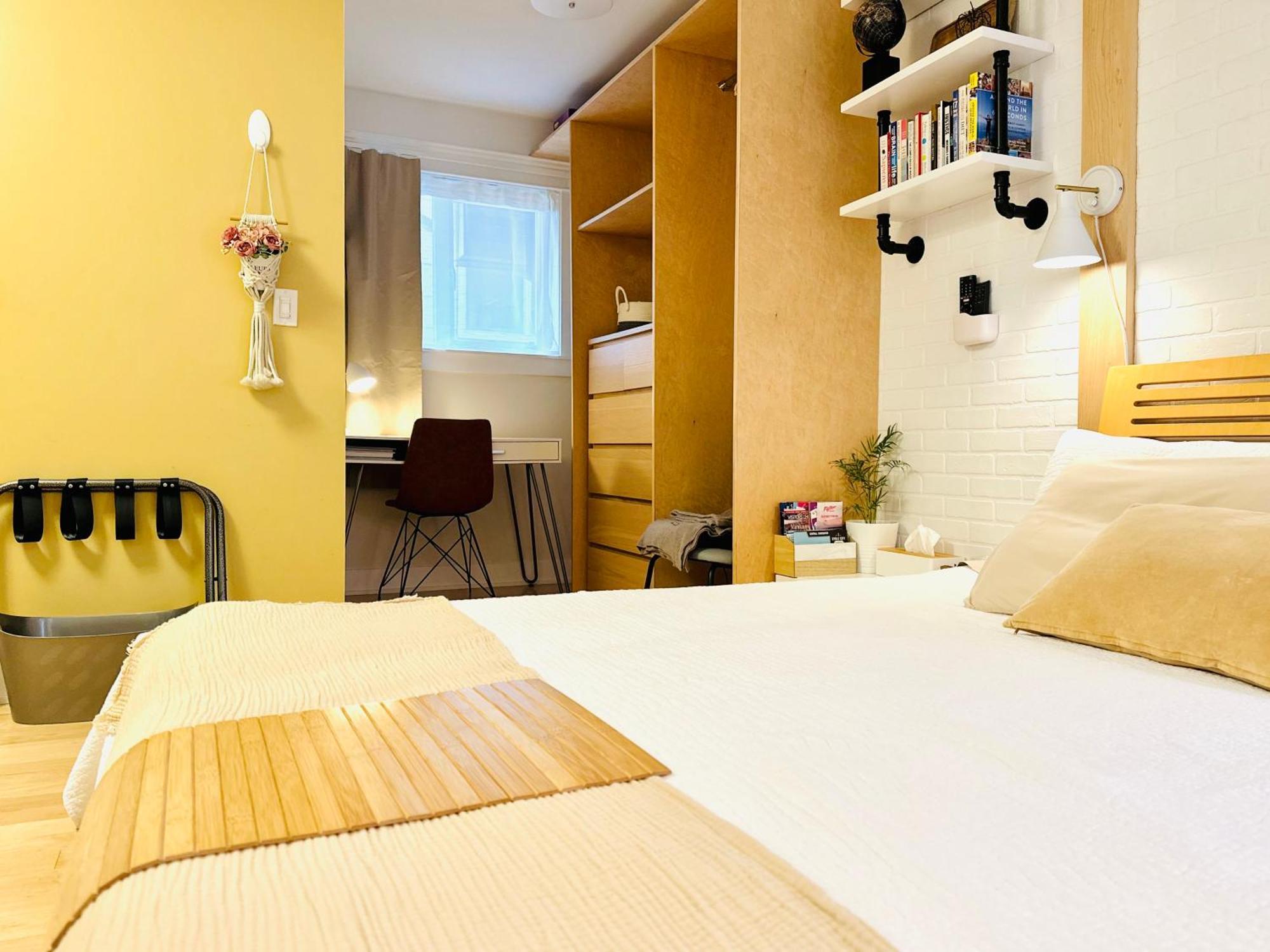 Private Guest Suite 10Mins To Downtown - King Bed - Bathtub - Free Parking Vancouver Dış mekan fotoğraf